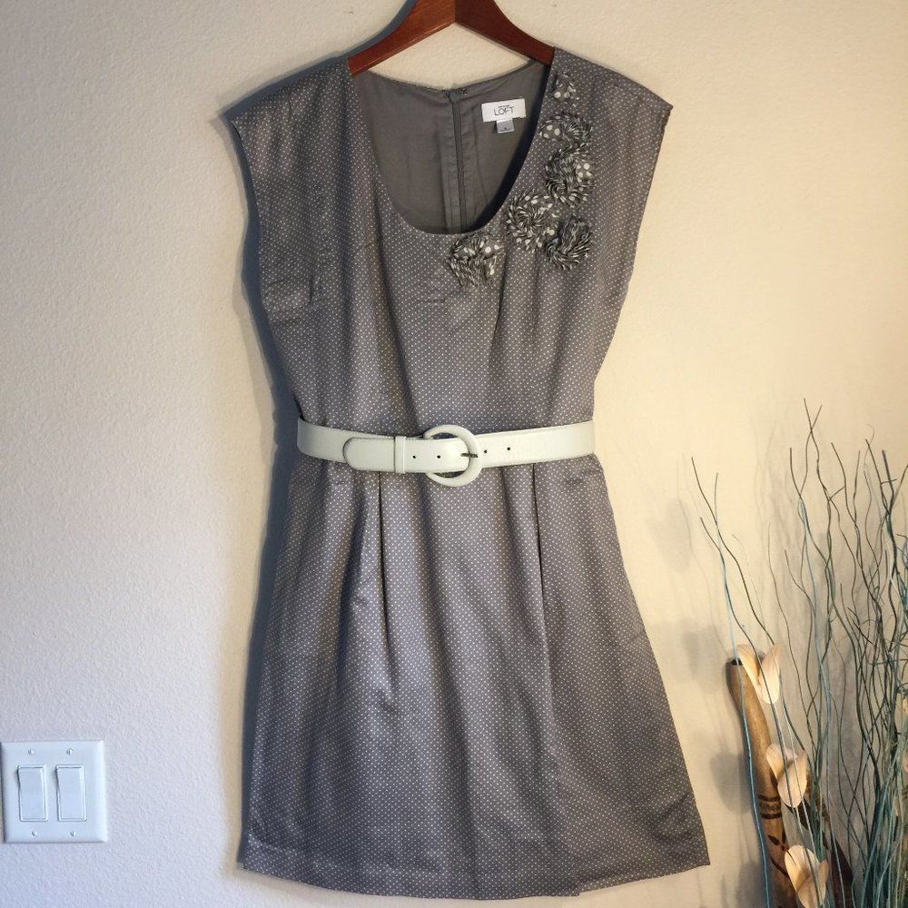 Ann Taylor Loft Dress Gray Dot Textured Floral Sleeveless 8 Added Leather Belt